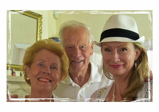 xx_edited-1.jpg - TRISH, JACKIE & DEREK - SUNNY WEYMOUTH, SUNNY DORSET - 22.7.16